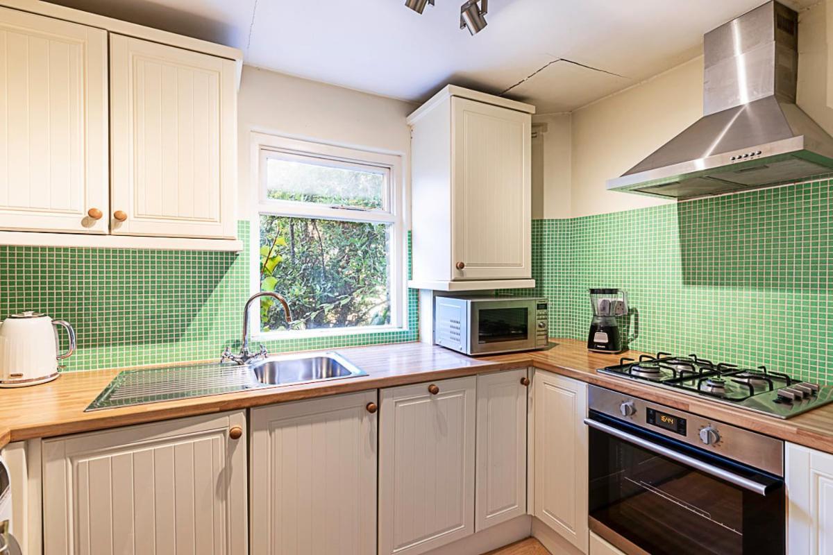 Appartamento Cosy Flat In Battersea Park Londra